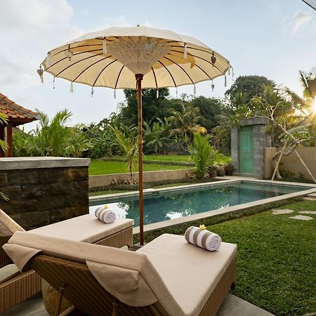 Suarga Loka Ubud Villa Extérieur photo