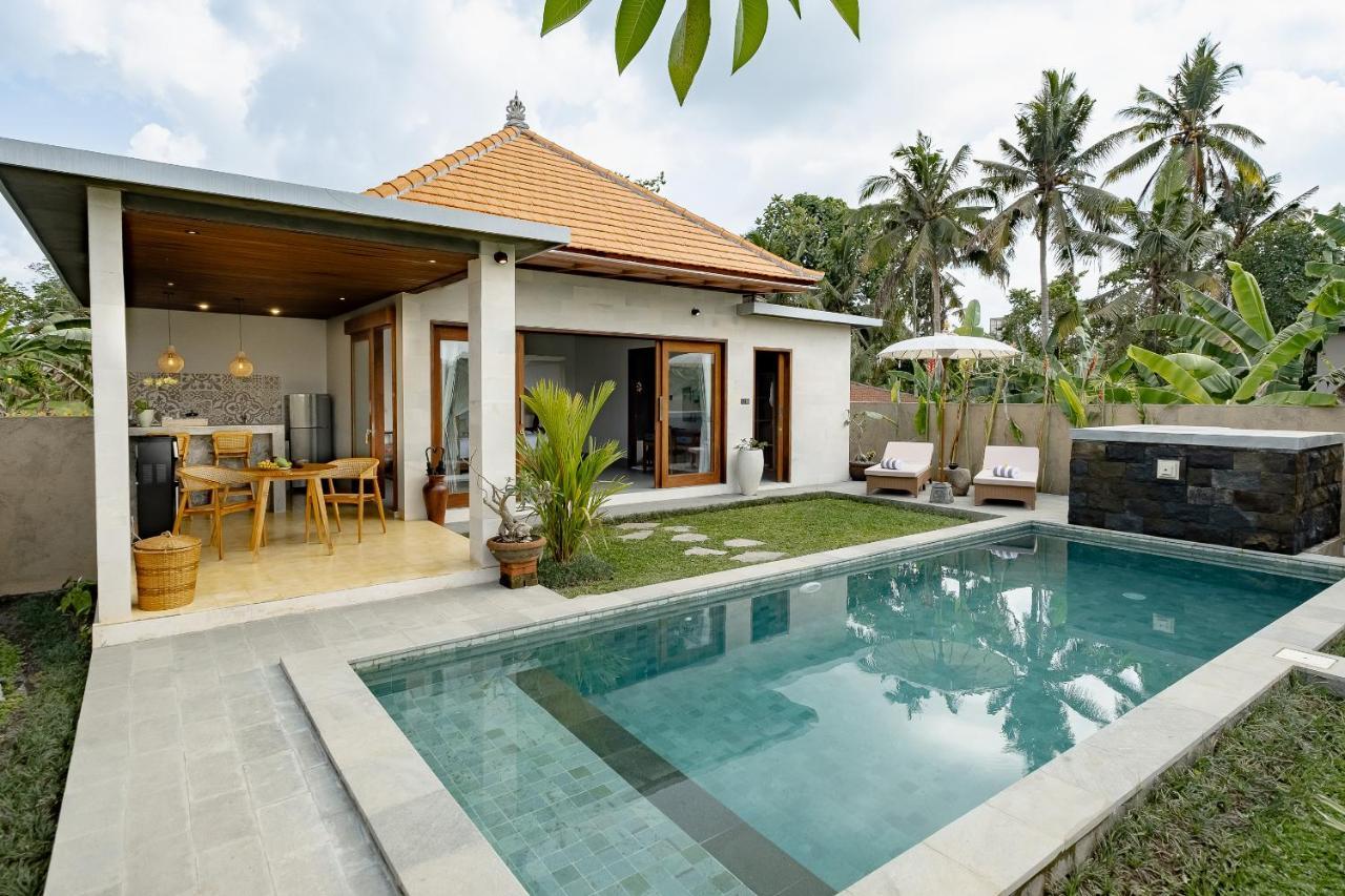Suarga Loka Ubud Villa Extérieur photo