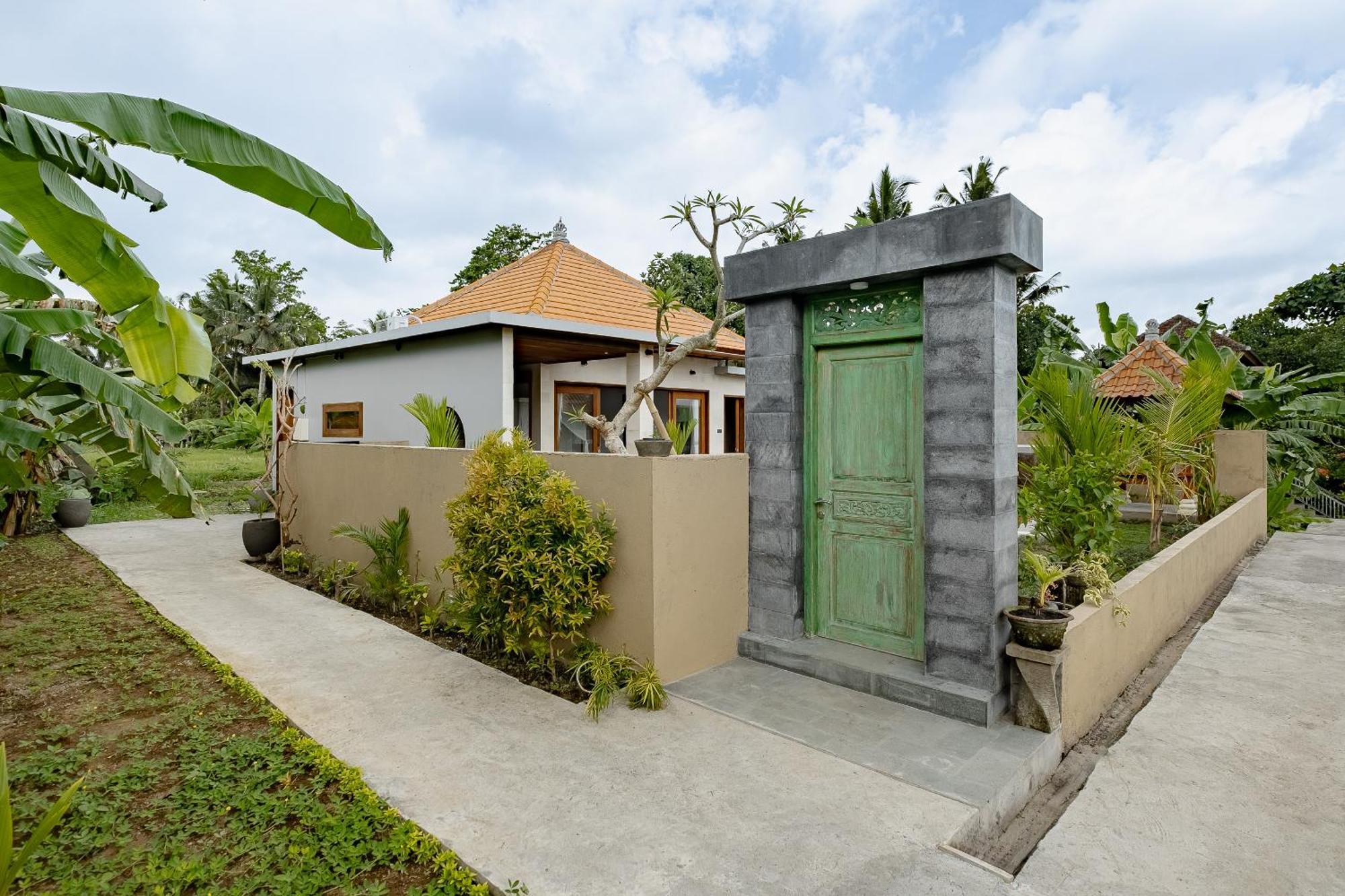 Suarga Loka Ubud Villa Extérieur photo